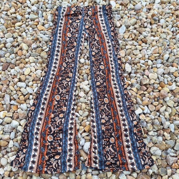 NEW Boho Leggings Hippie Pants Bell Bottoms Flared Leg Yoga Athleisure Gypsy - Picture 11 of 15